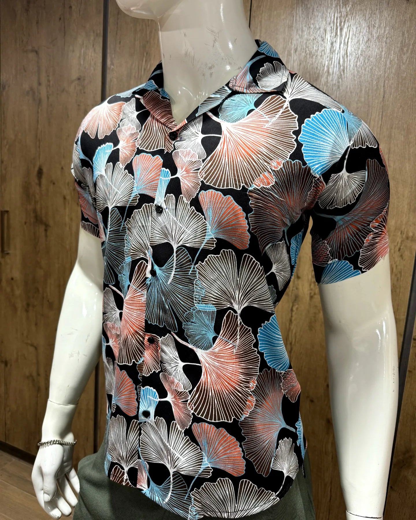 Men's Tropical Printed Shirts.